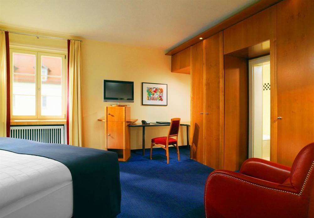 Hotel Elephant Weimar, Autograph Collection Exterior foto A typical room at the hotel