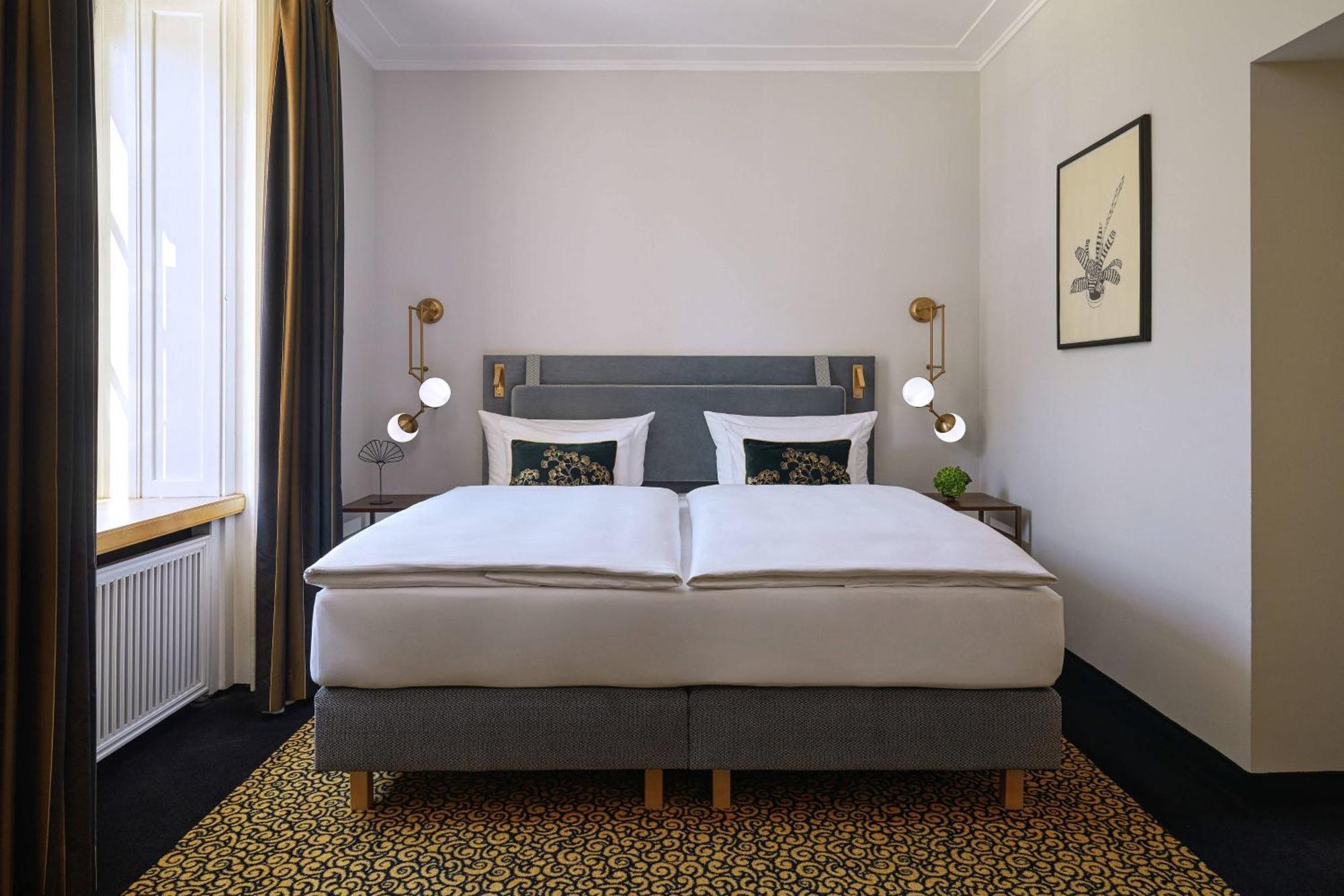 Hotel Elephant Weimar, Autograph Collection Exterior foto A room at the Hotel Axelmannstein